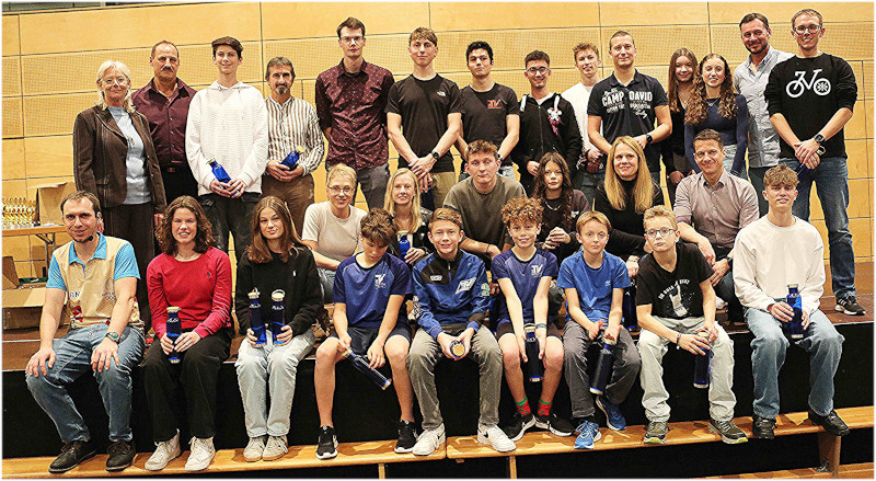 Gruppenbild aller Geehrten