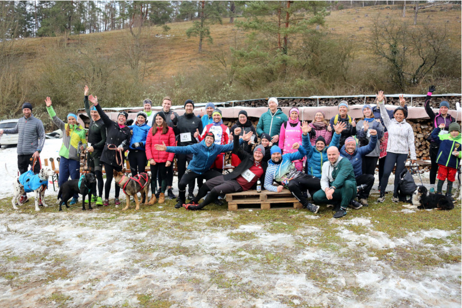 Gruppenbild aller Teilnehmer