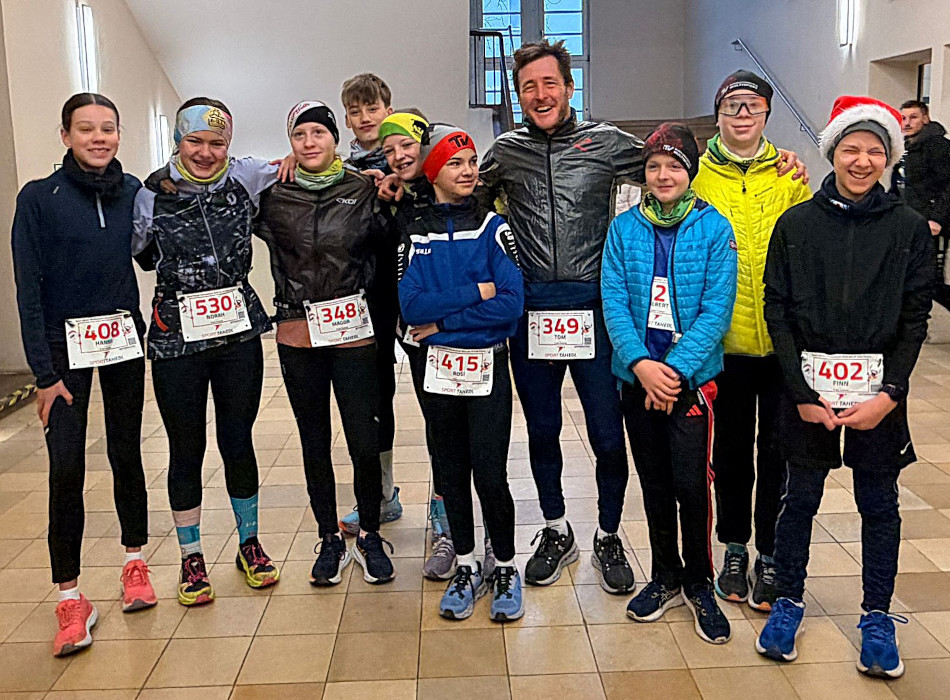 Die Teilnehmer vom Nikolauslauf in Regensburg