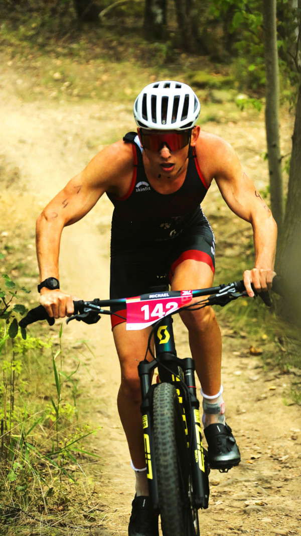 Michi Fuchs mit dem Bike