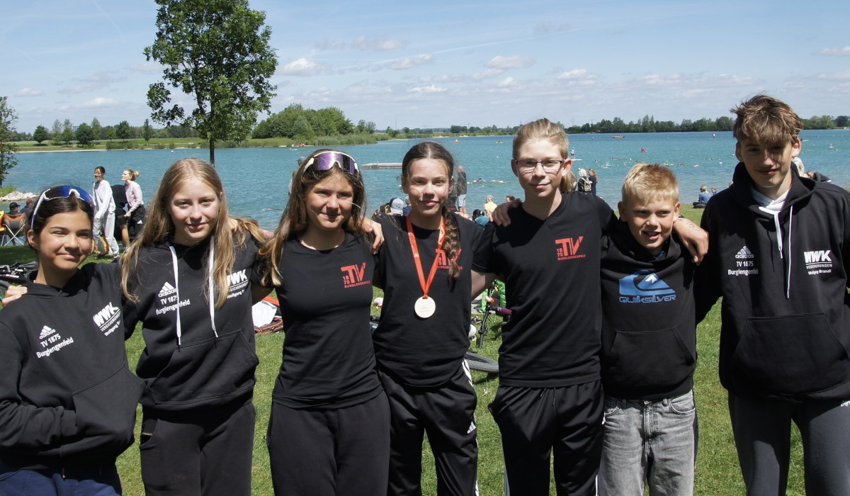 gruppenbild in Erding vorm See